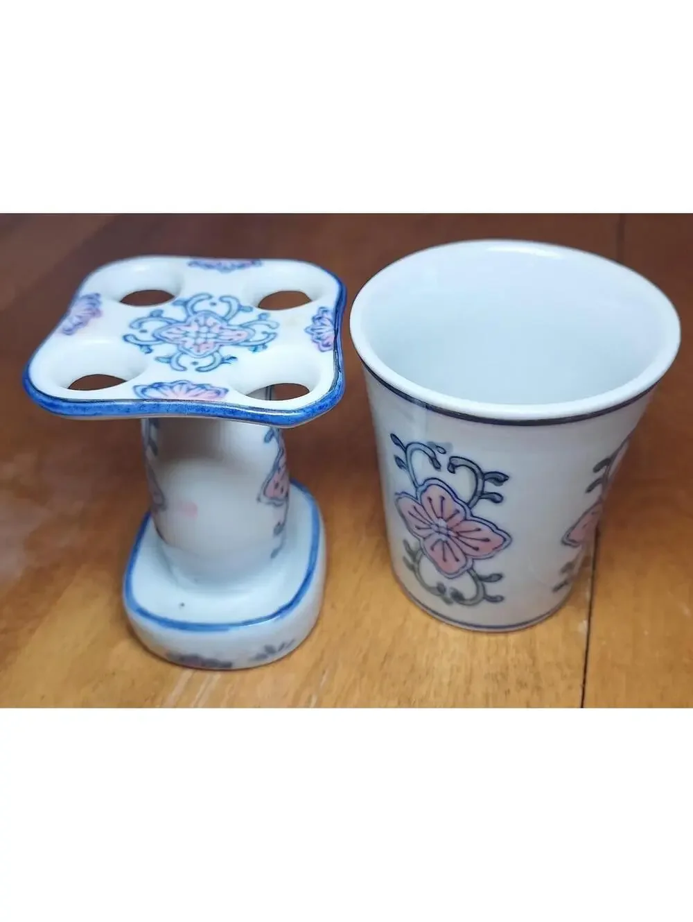 Vintage Ceramic Toothbrush Holder w/Matching Rinse Cup Floral Pattern 3.25
